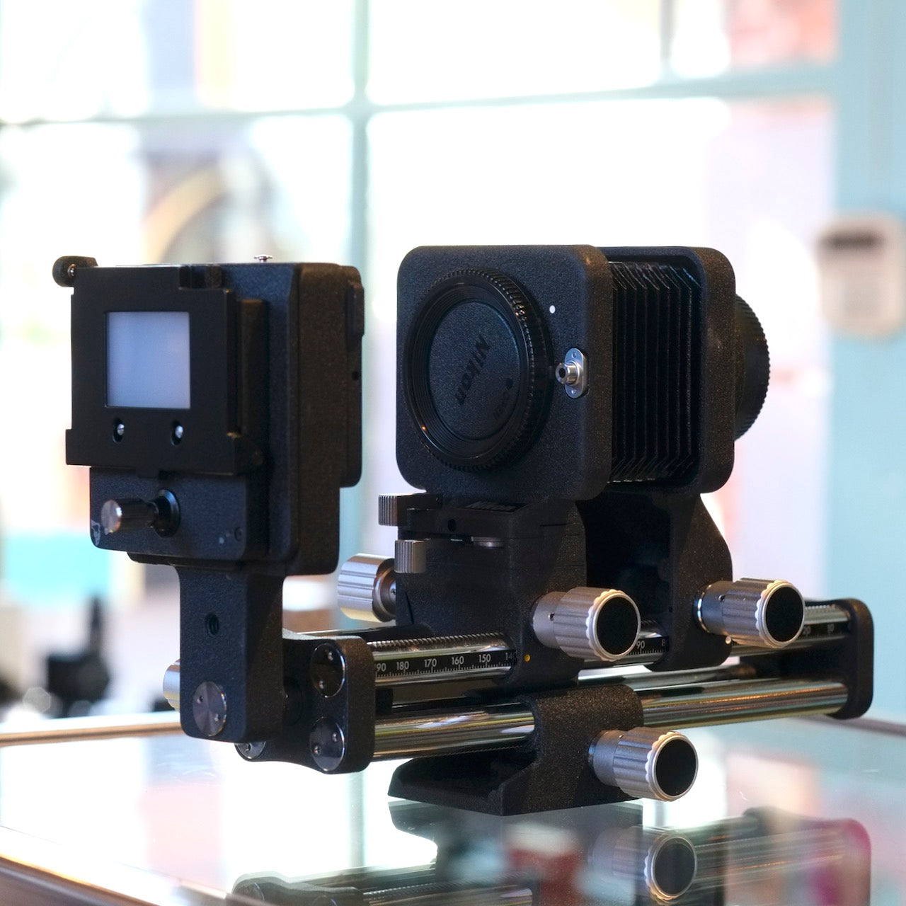 Nikon PB-4