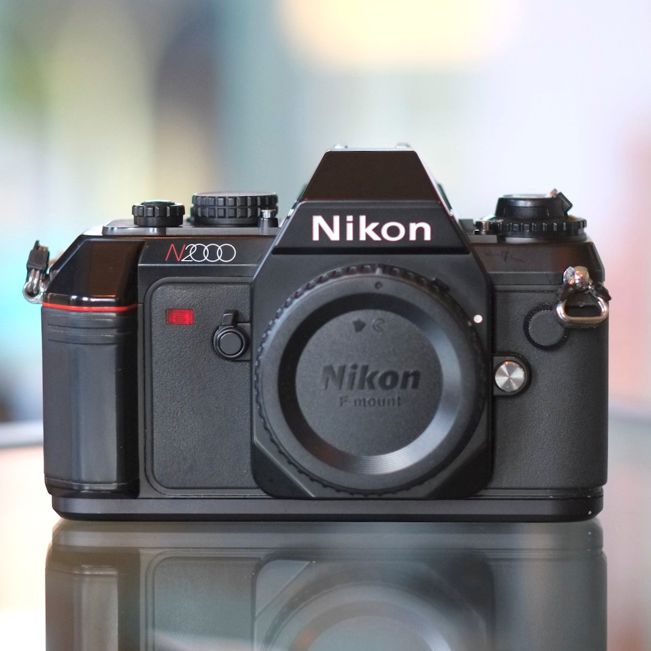 Nikon N2000 - Main Image