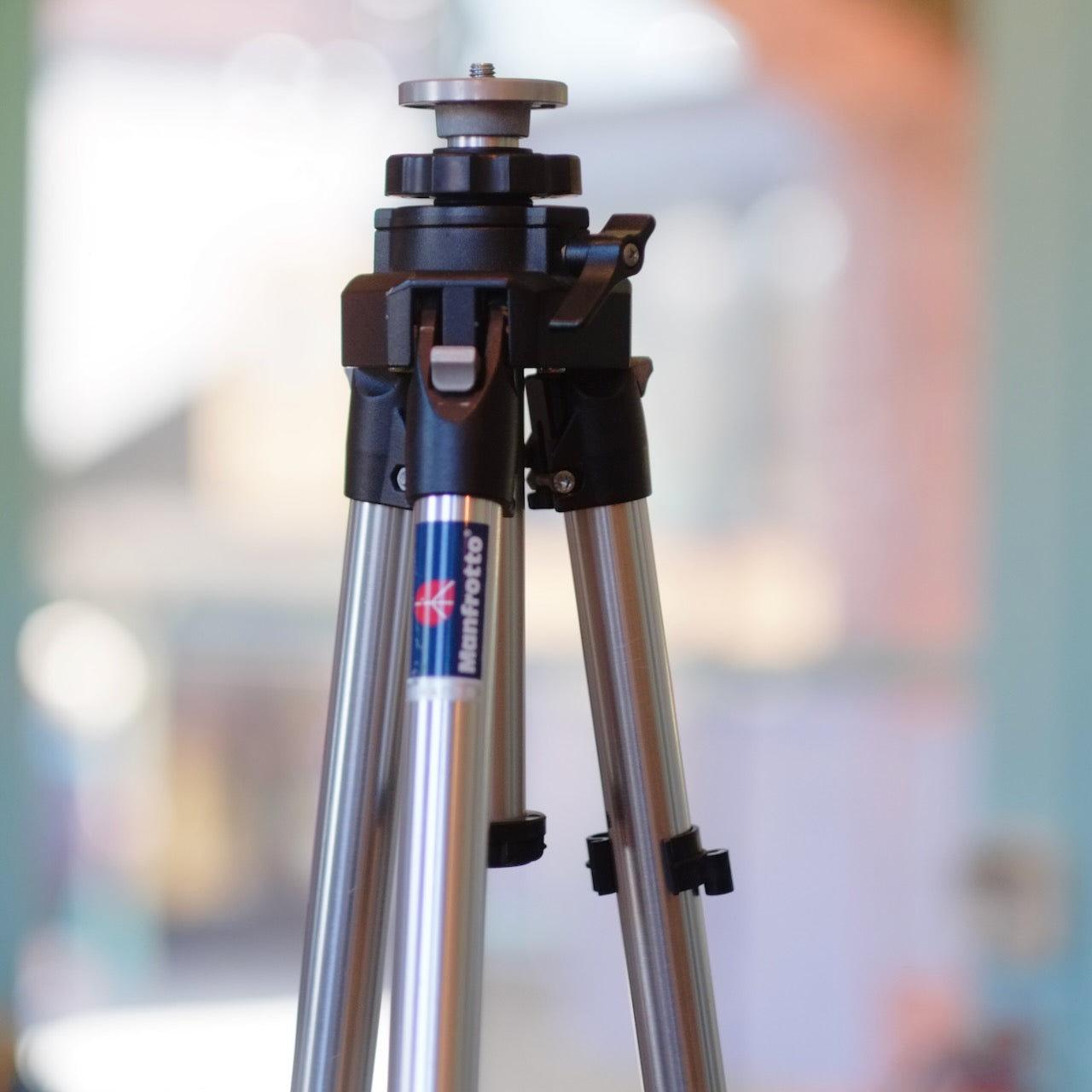 Manfrotto 055C – Camera Traders