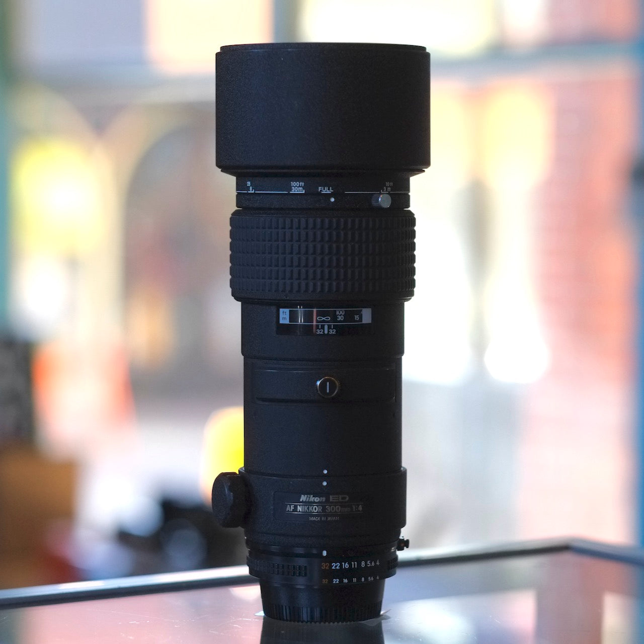 Nikon ED 300mm f4 AF Nikkor