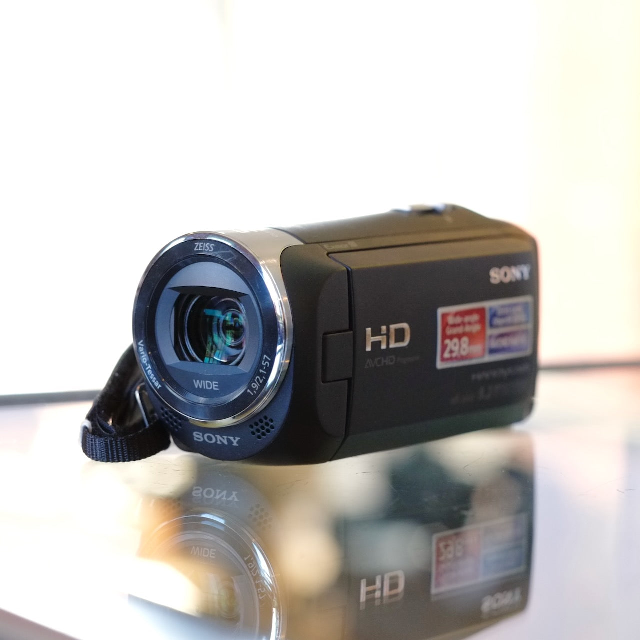 Sony Handycam HDR-CX240