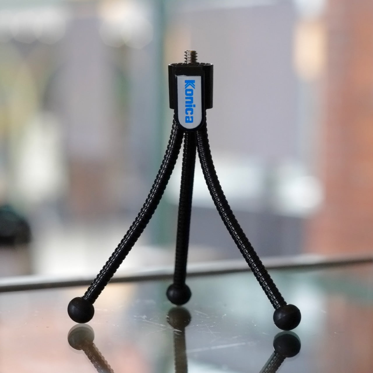 Little bendy Konica tabletop tripod