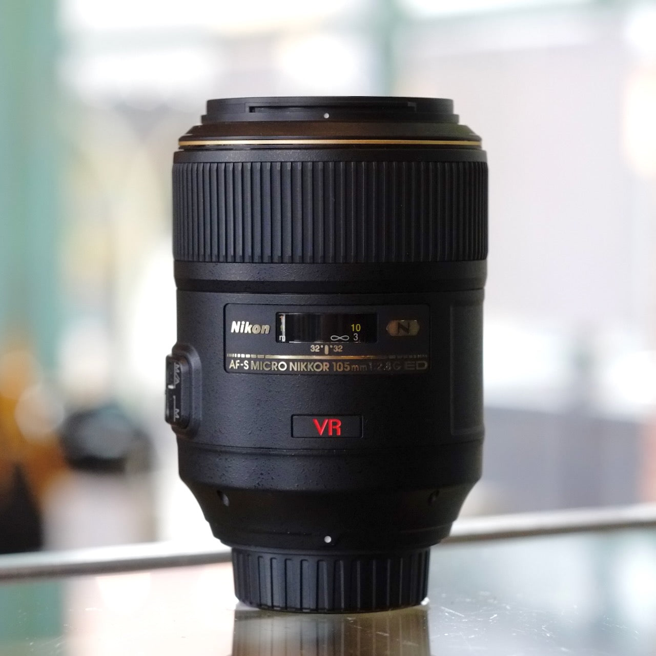 Nikon 105mm f2.8G ED AF-S VR Micro-Nikkor