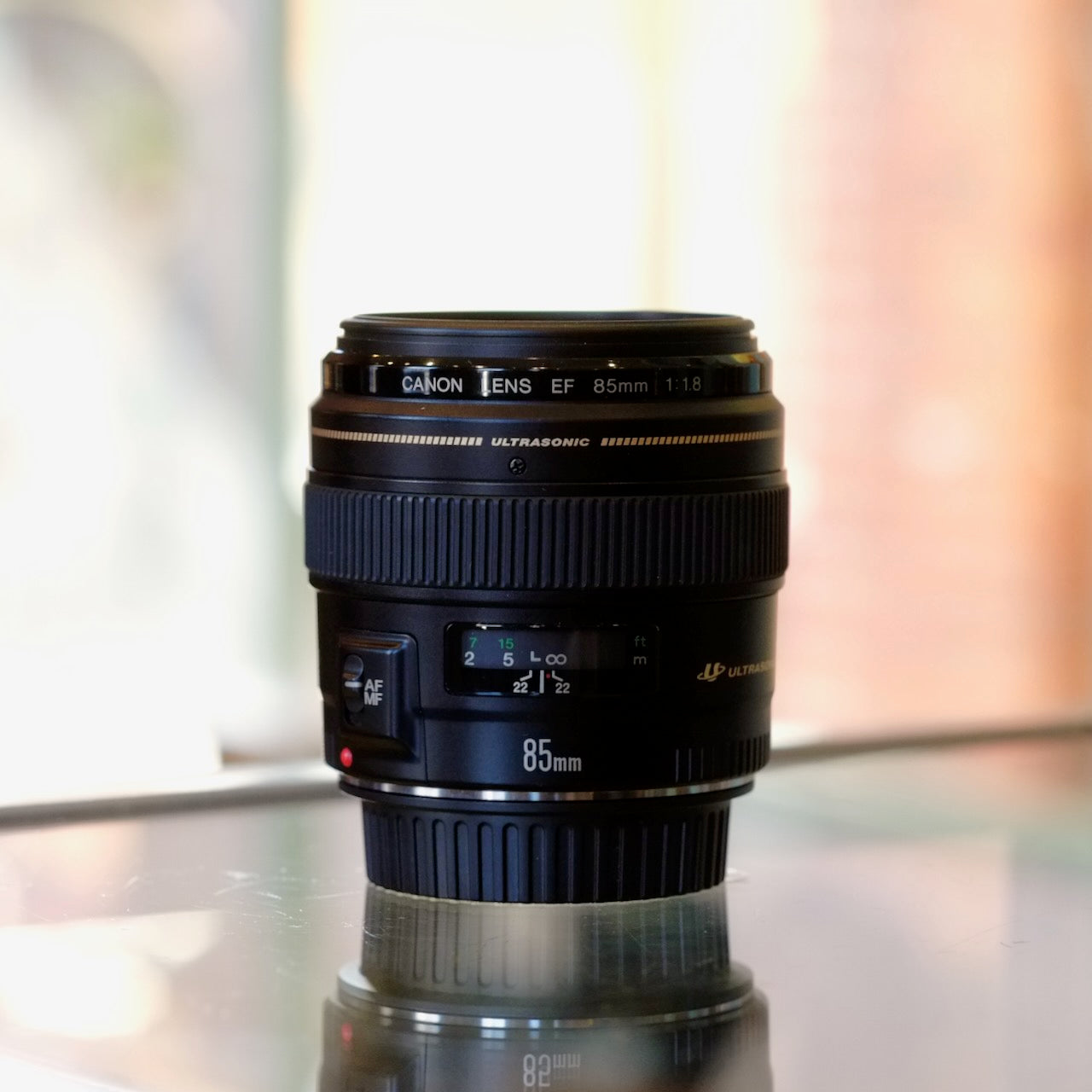Canon EF 85mm f1.8 USM