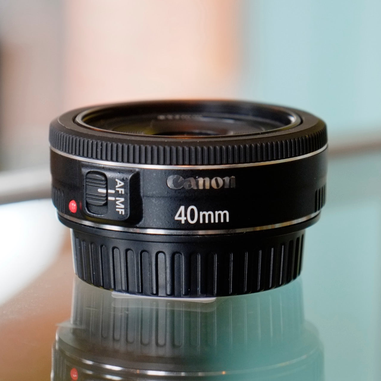 Canon EF 40mm f2.8 STM