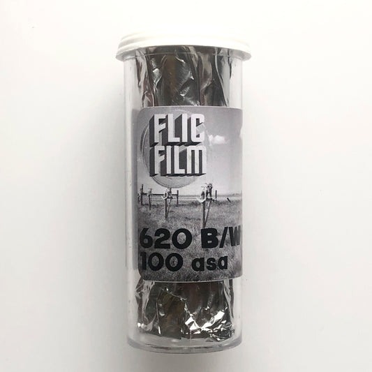 Flic Film ISO 100 Black & White (620 Format)