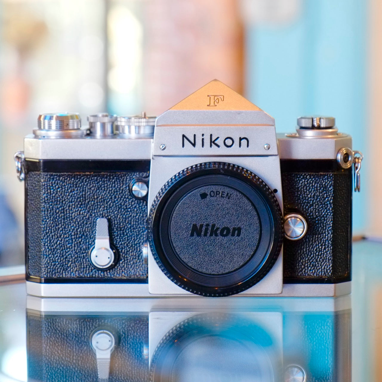 Nikon F