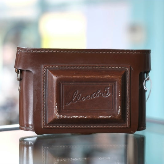 Leather case for Moskva 5