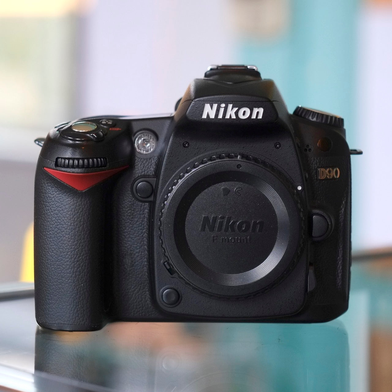 Nikon D90