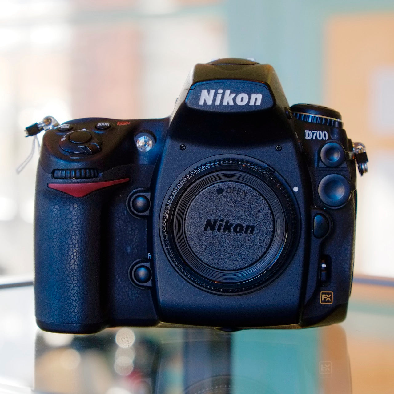 Nikon D700 - Main Image
