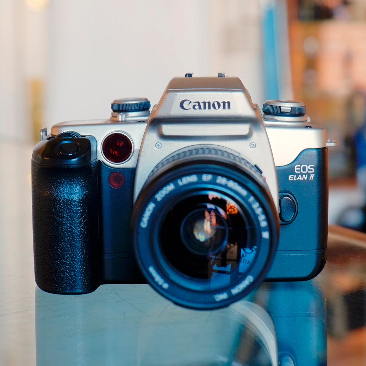 Canon EOS Elan II with 28-80mm f3.5-5.6 IV