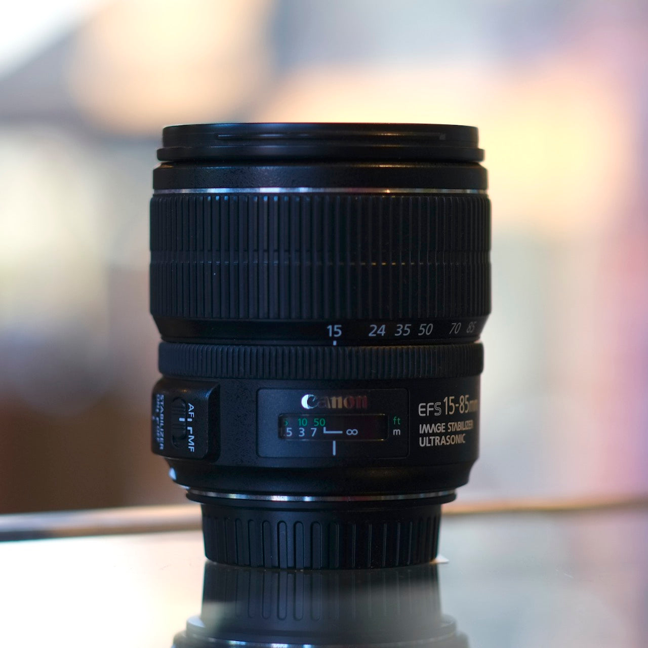Canon EF-S 15-85mm f3.5-5.6 IS USM
