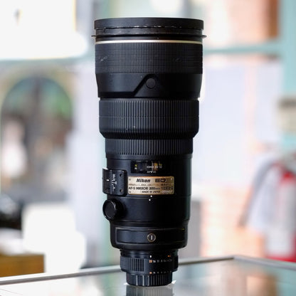 Nikon 300mm f2.8D II AF-S Nikkor
