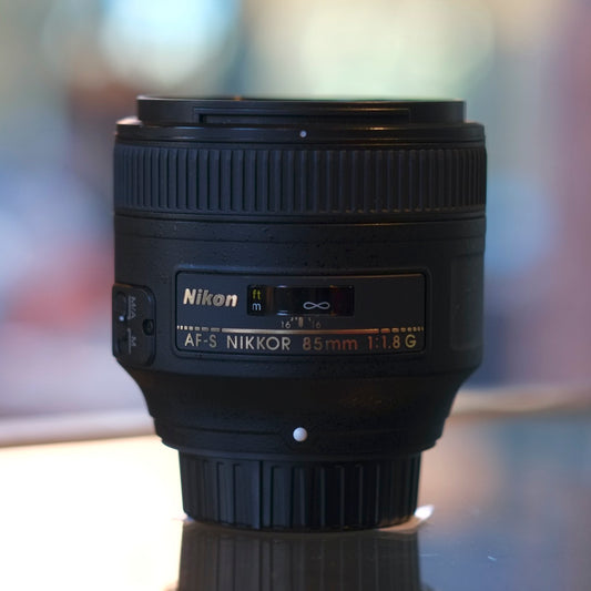 Nikon 85mm f1.8G AF-S Nikkor