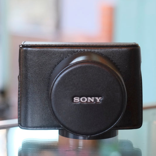 Sony LCJ-RXB leather case for Sony RX1R