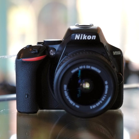 Nikon D5500 with 18-55mm f3.5-5.6 VR II