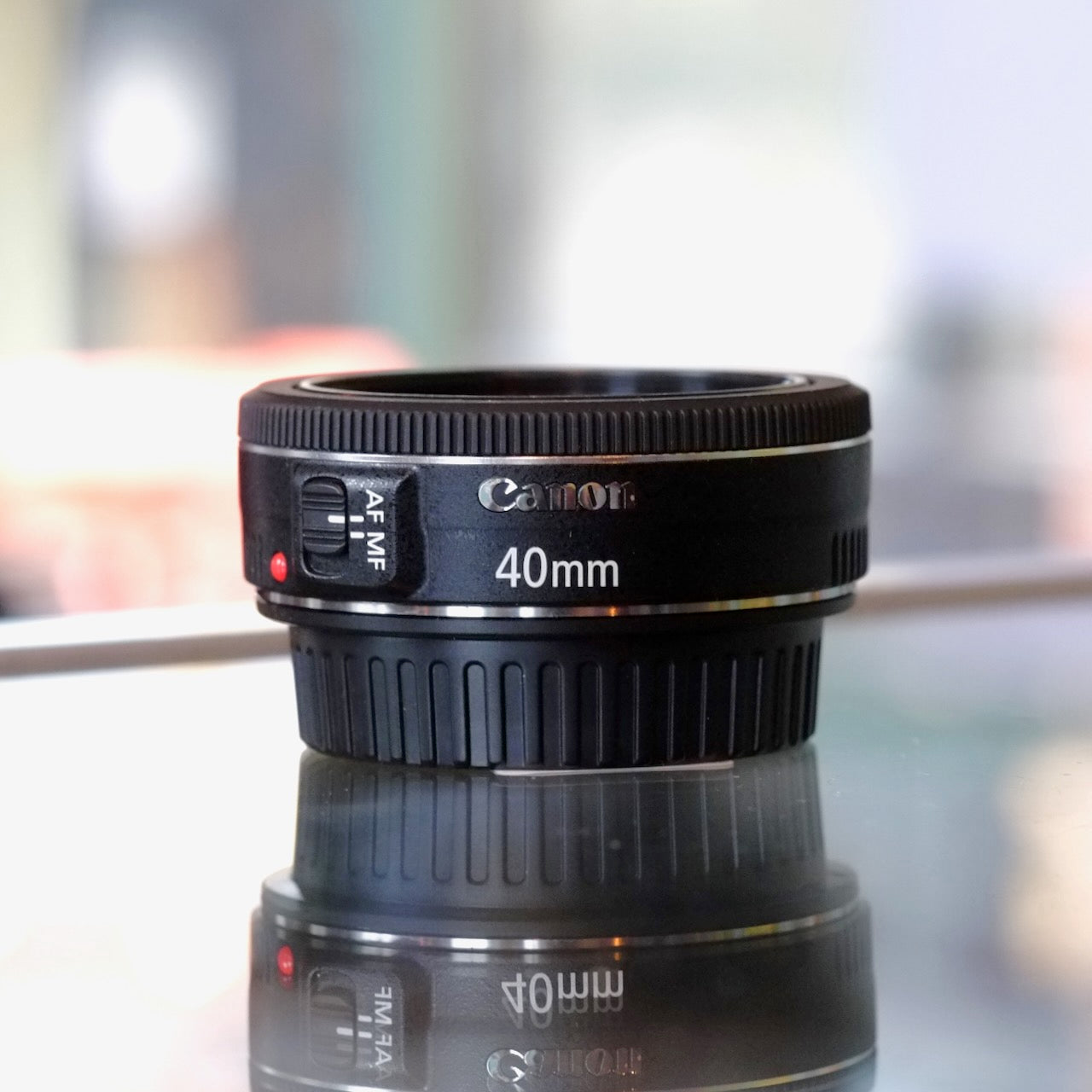 Canon EF 40mm f2.8 STM