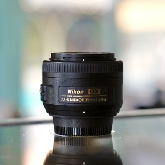 Nikon 35mm f1.8G AF-S DX Nikkor