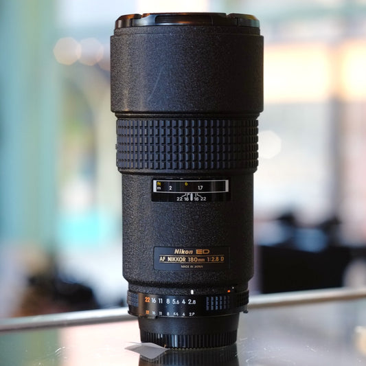 Nikon 180mm f2.8D AF Nikkor