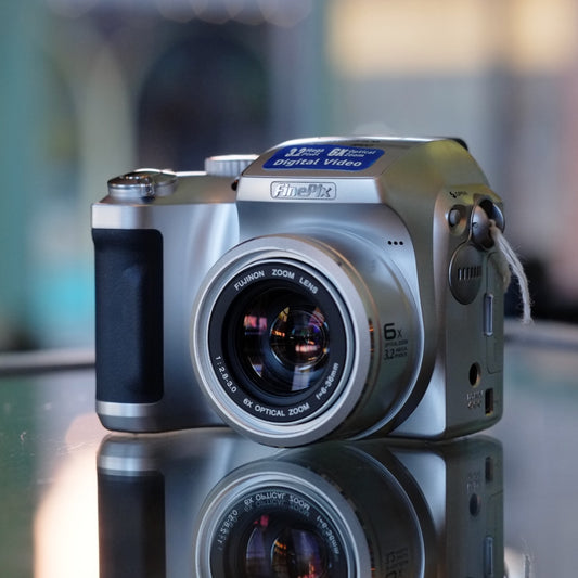 Fujifilm Finepix 3800