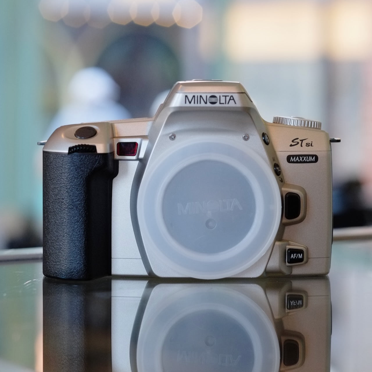 Minolta Maxxum STsi