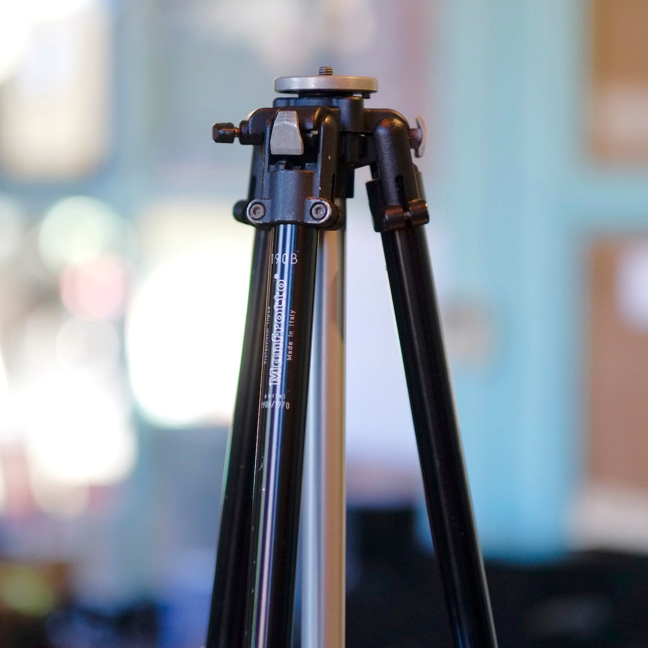 Manfrotto 190B (short version)