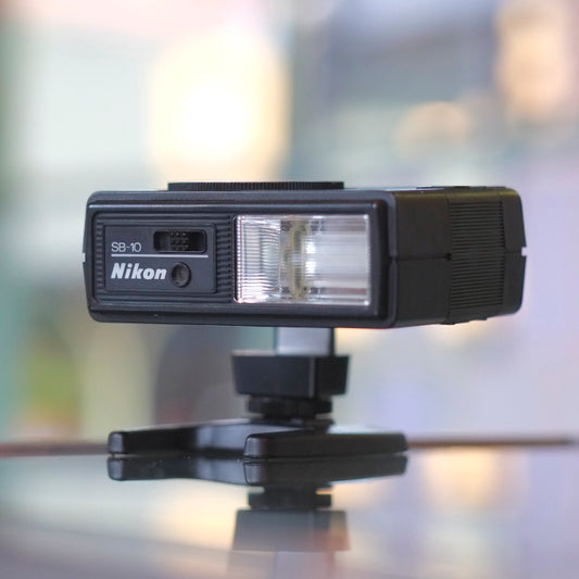 Nikon Speedlight SB-10
