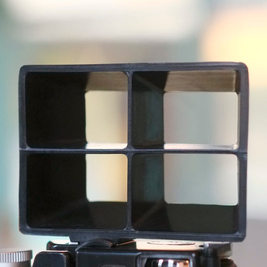 Nikonos 28mm underwater frame finder