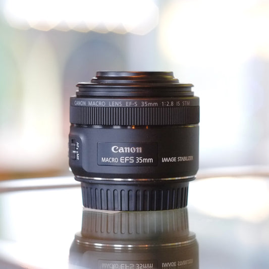 Canon EF-S 35mm f2.8 IS STM Macro