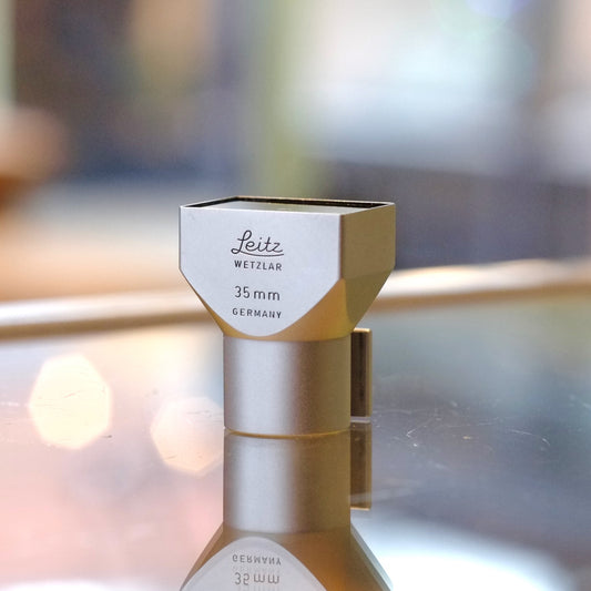 Leitz SBLOO 35mm viewfinder