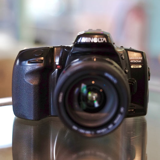 Minolta Maxxum 450si with 28-105mm f3.5-4.5