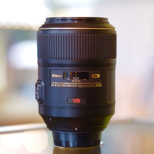 Nikon 105mm f2.8G ED AF-S VR Micro-Nikkor