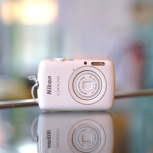 Nikon Coolpix S01