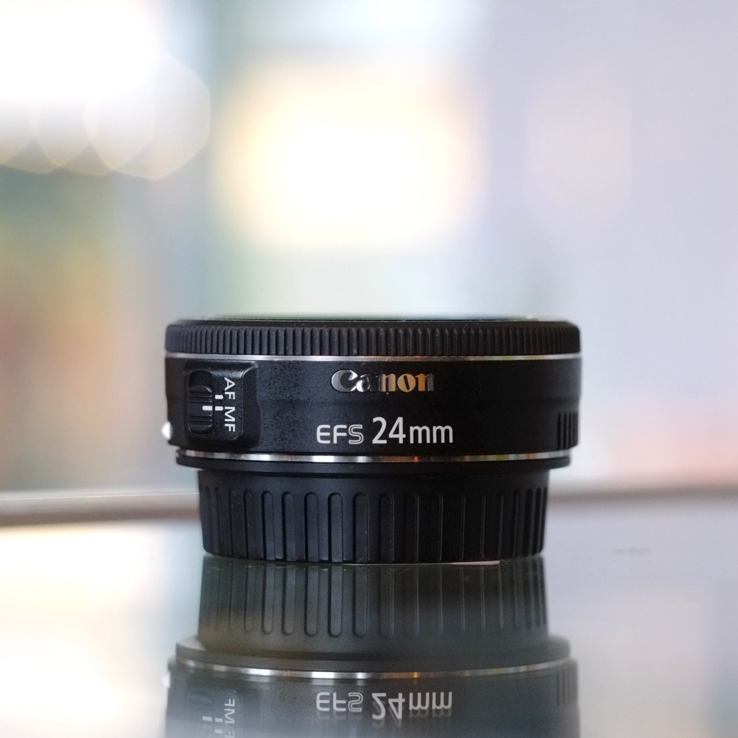 Canon EF-S 24mm f2.8 STM