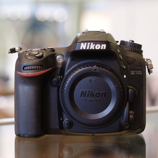Nikon D7100