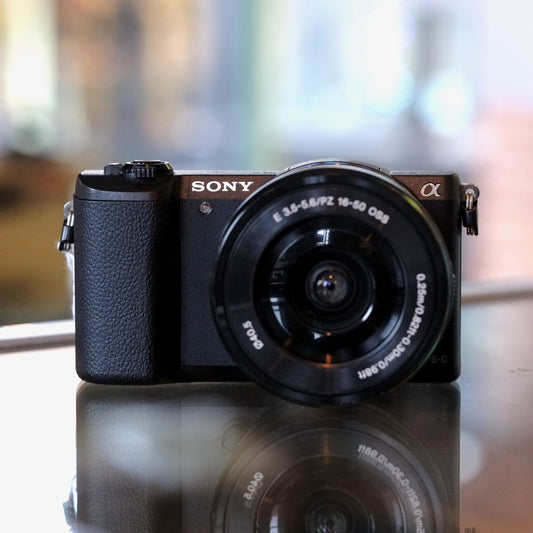 Sony a5100 with 16-50mm f3.5-5.6 OSS