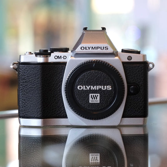 Olympus OM-D E-M5