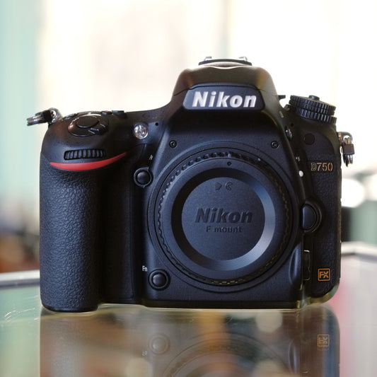 Nikon D750