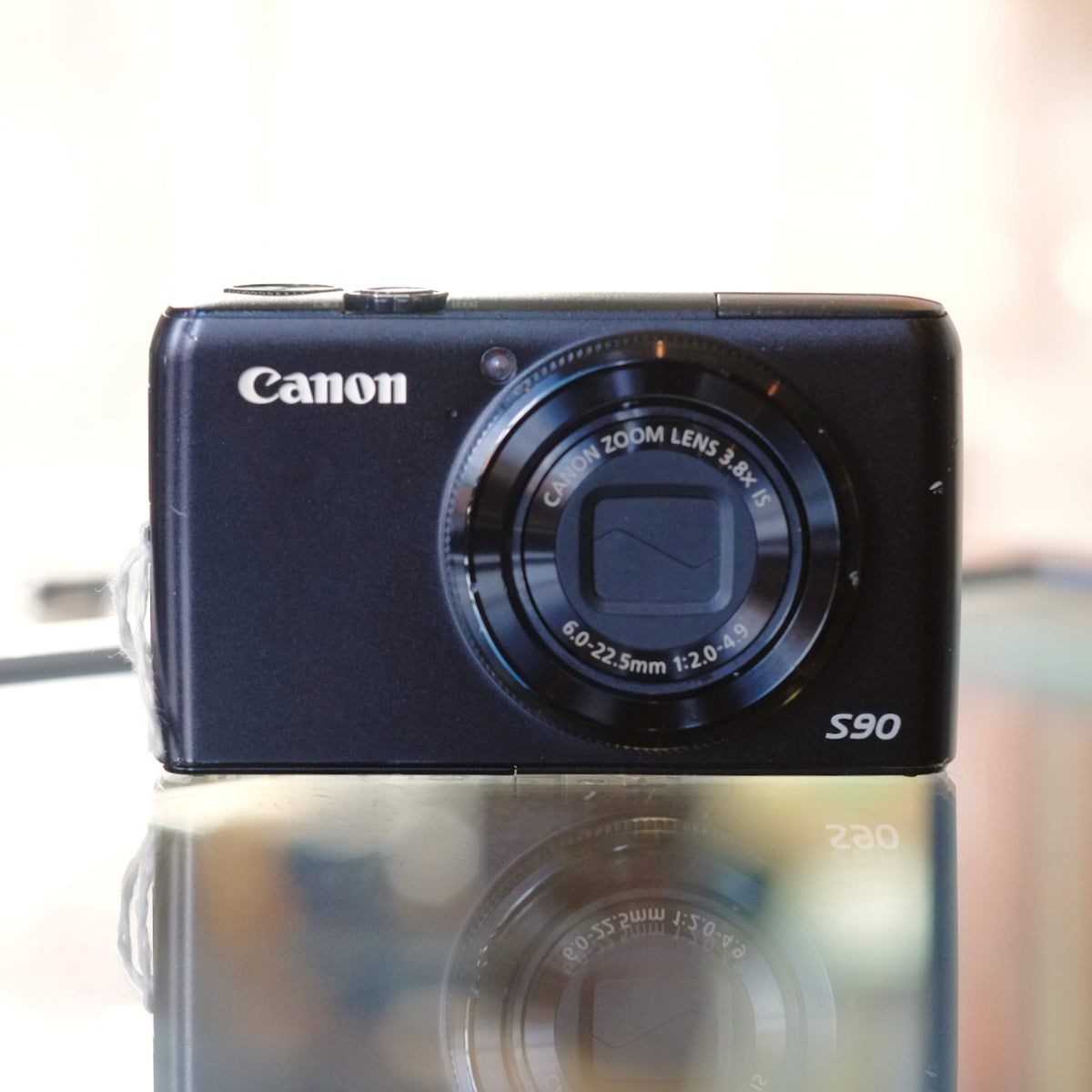 Canon Powershot S90
