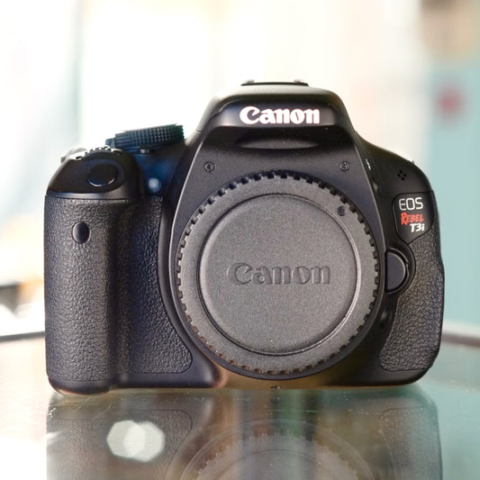 Canon EOS Rebel T3i
