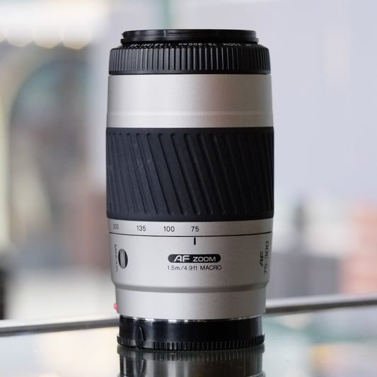 Minolta AF Zoom 75-300mm f4.5-5.6