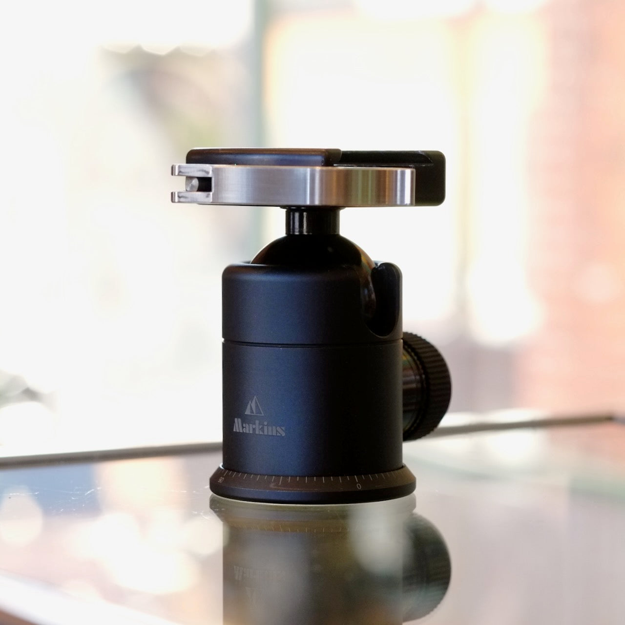 Markins Q10 with RRS B2-LR-II clamp