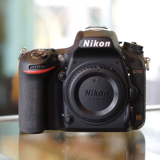 Nikon D750