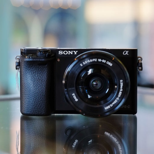Sony A6000 with 16-50mm f3.5-5.6 PZ OSS