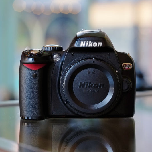 Nikon D40X