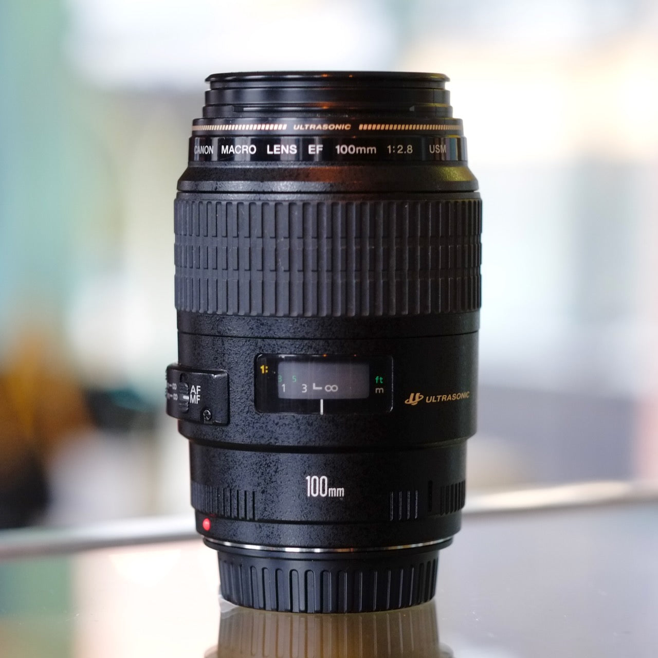 Canon EF 100mm f2.8 USM Macro
