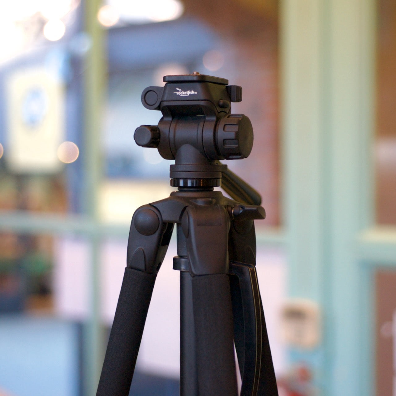 Rocketfish Tripod – Camera Traders