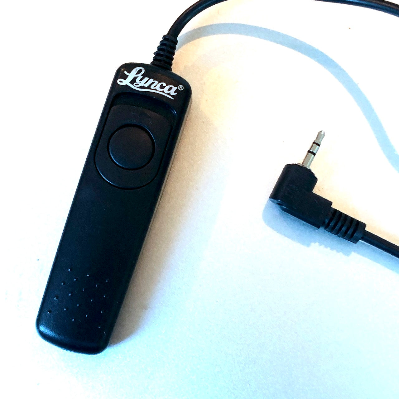 Lynca remote release for Canon E3 type remote connector