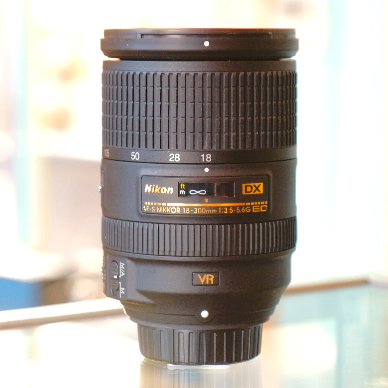 Nikon 18-300mm f3.5-5.6G ED VR AF-S DX Nikkor