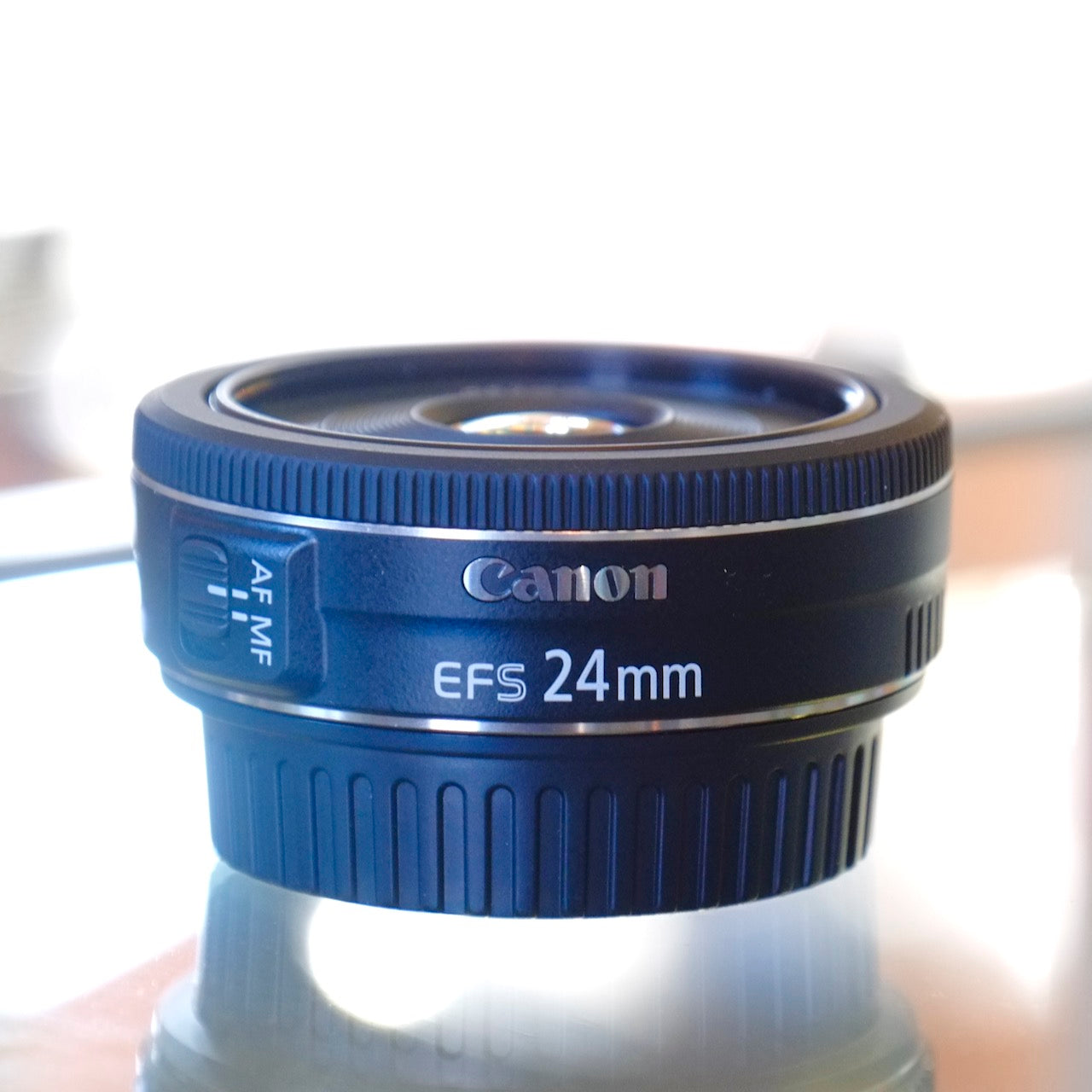 Canon EF-S 24mm f2.8 STM